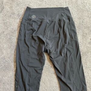 Cadenshae leggings with pockets